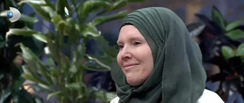 Jenny Molendyk Divleli: “Müslüman Olunca Aslında Yalnız Kalmıyorsun”