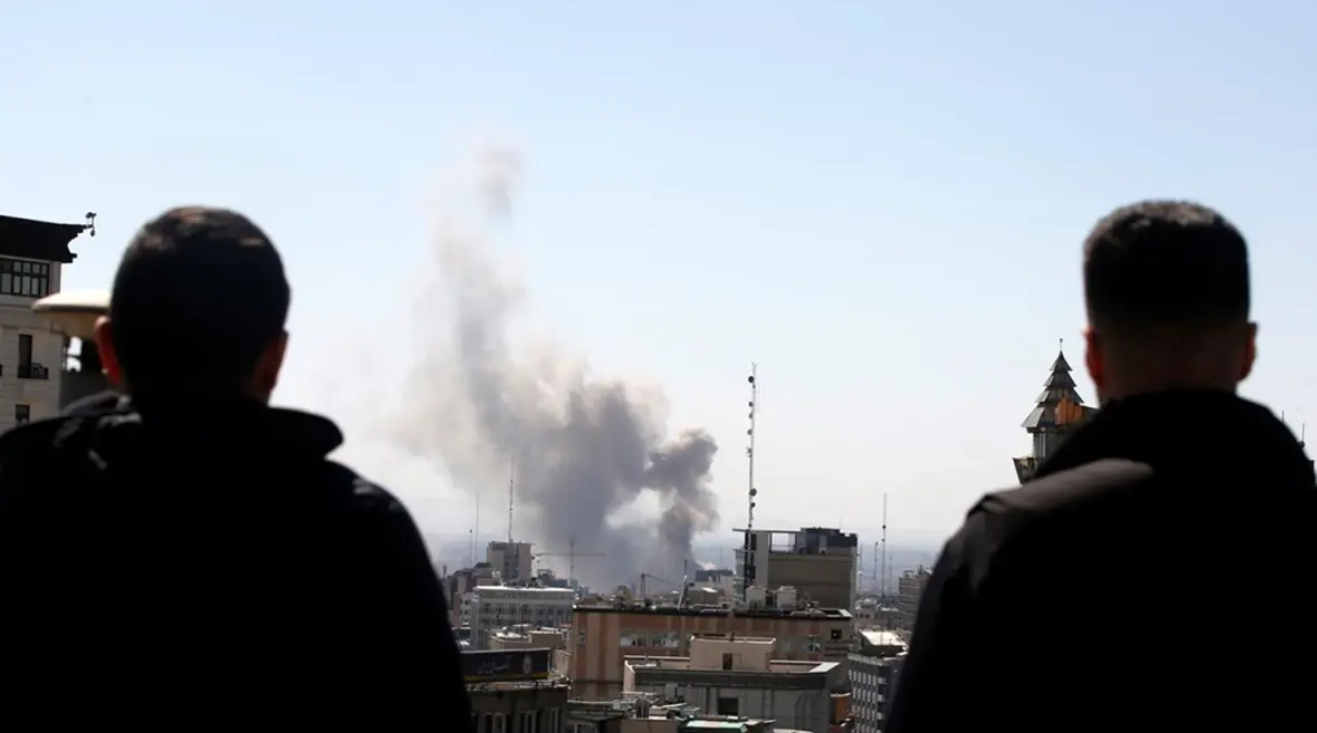 İran’da “Şehit Lider” Dönemi ve Geçici Konsey