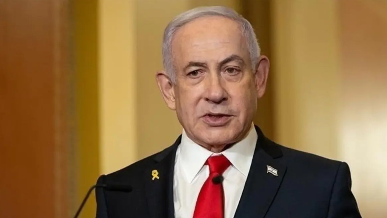 Netanyahu’dan “Kahveli” Yanıt! “Öldü” İddialarına Elini Göstererek Meydan Okudu: “Buradayım!”