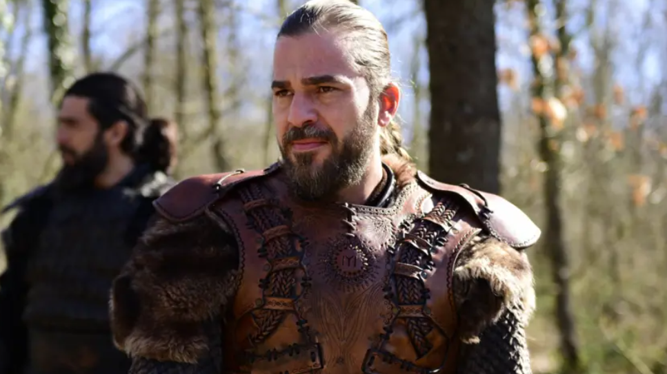 Dubai’ye “Diriliş” Çıkarması: Engin Altan Düzyatan Türkiye’yi Terk Etti!