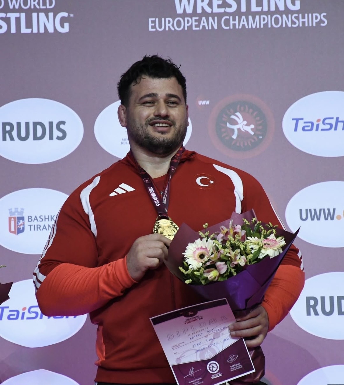 Rıza Kayaalp Avrupa Şampiyonu oldu: 13. kez altın madalya kazandı…