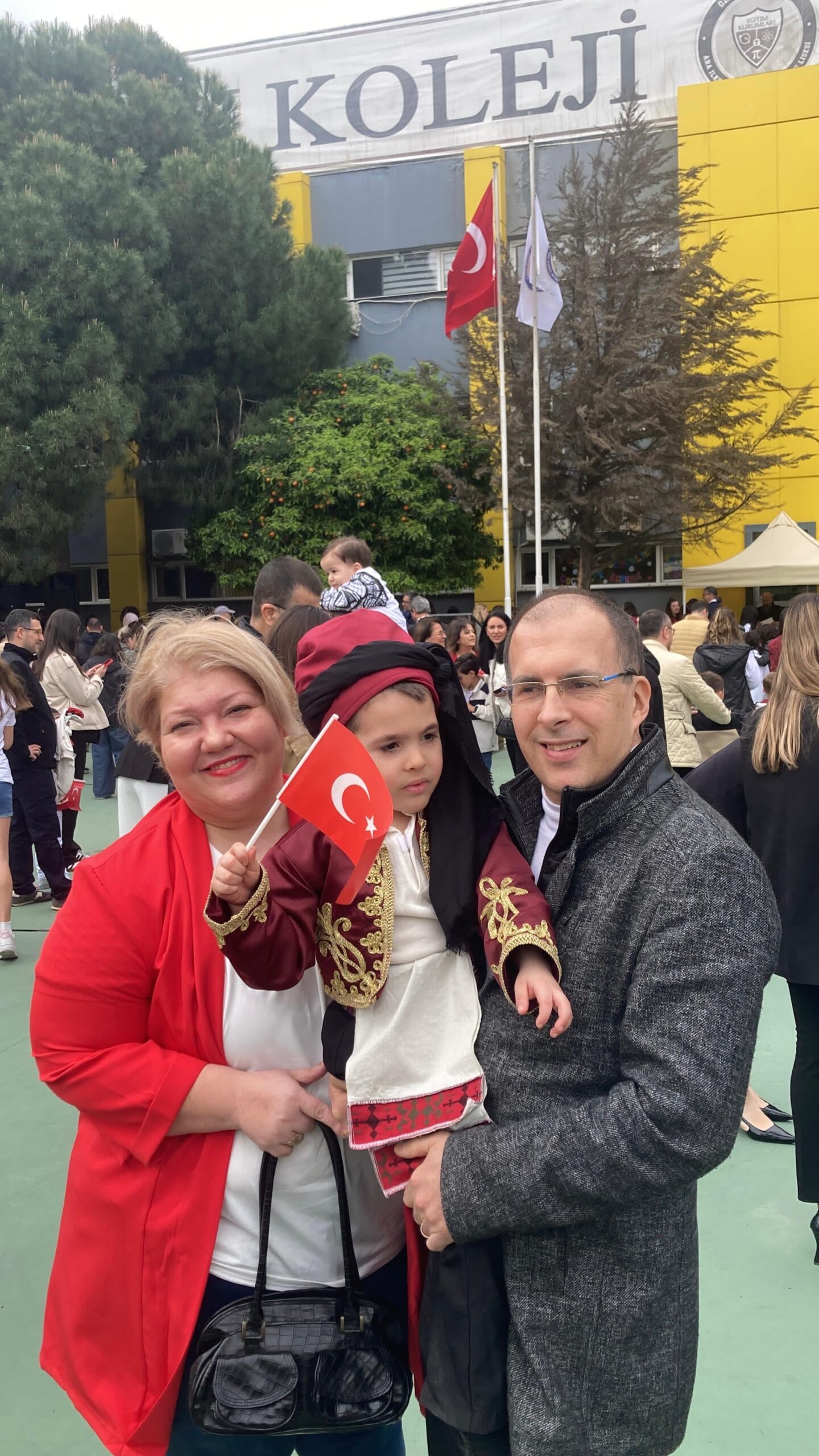 İzmir’de 23 Nisan Coşkusu: Ata Ataman ve Arkadaşlarından Muhteşem Gösteri