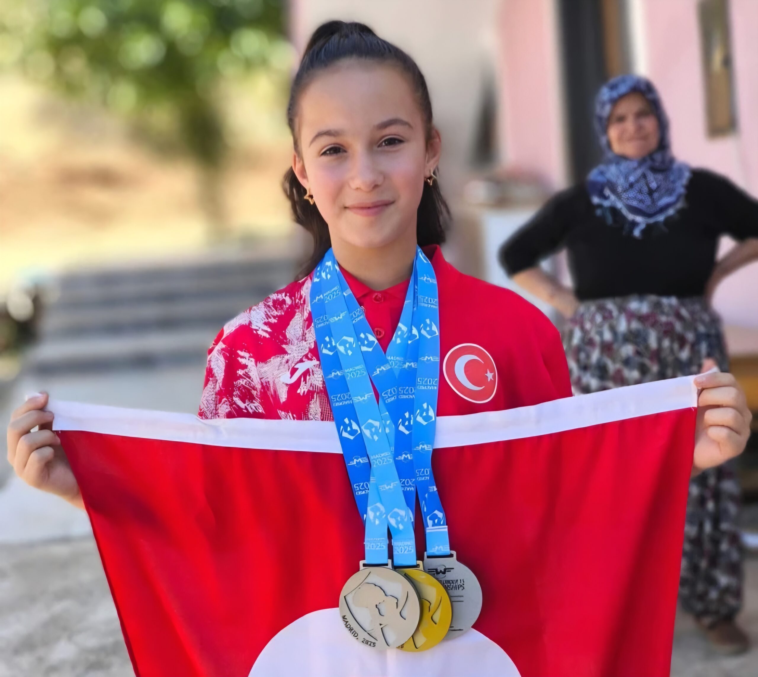 ASEL ŞENEL, DÜNYA İKİNCİSİ OLDU